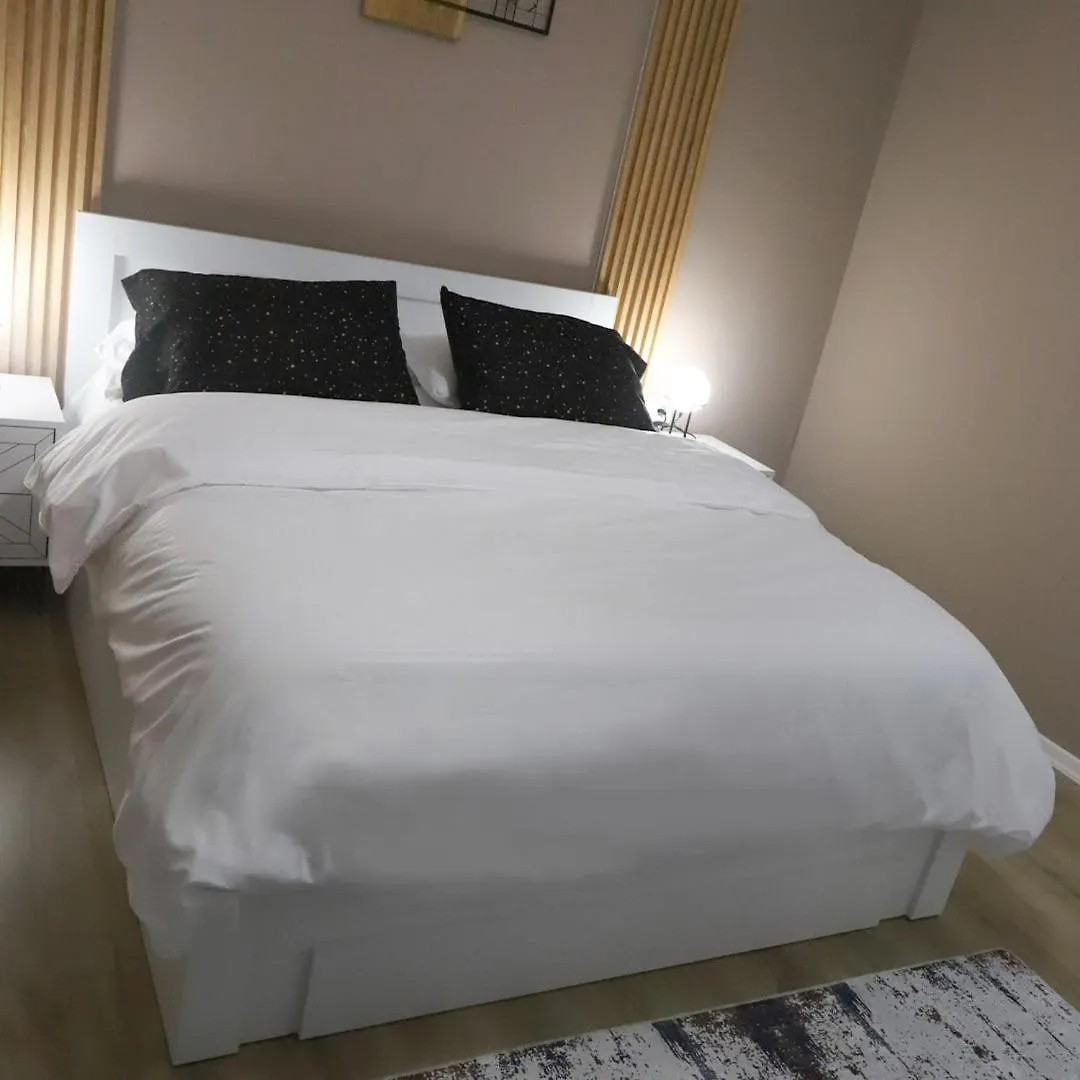 Trio Escape Tirana Apartamento Albânia